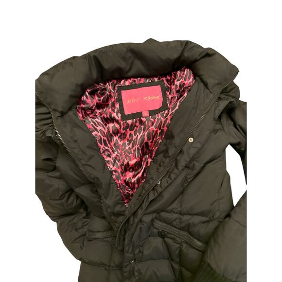 Betsy Johnson Black Puffer Coat (see details for slight damage) - Picture 6 of 9